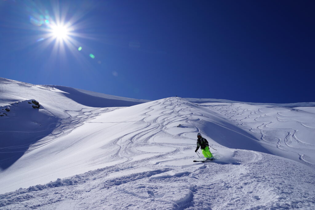 Delays, Detours, and Deep Pow: The Ultimate Gulmarg Ski Experience